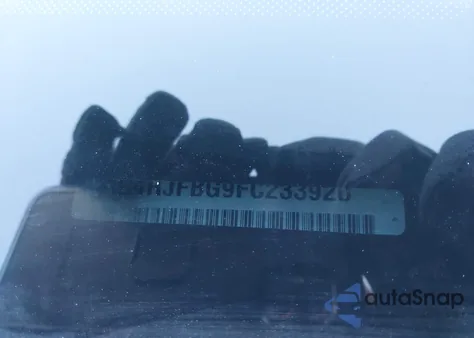 2015 Jeep Grand Cherokee Limited z USA, uszkodzony, nr VIN 1C4RJFBG9FC233920